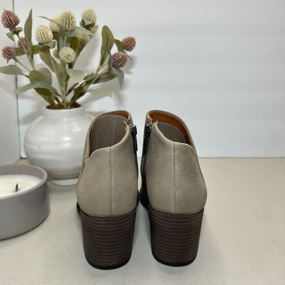 Lucky Brand Bellita Leather Heeled Ankle Booties Side Zip Taupe Womens US 6 NWOB - Picture 5 of 12